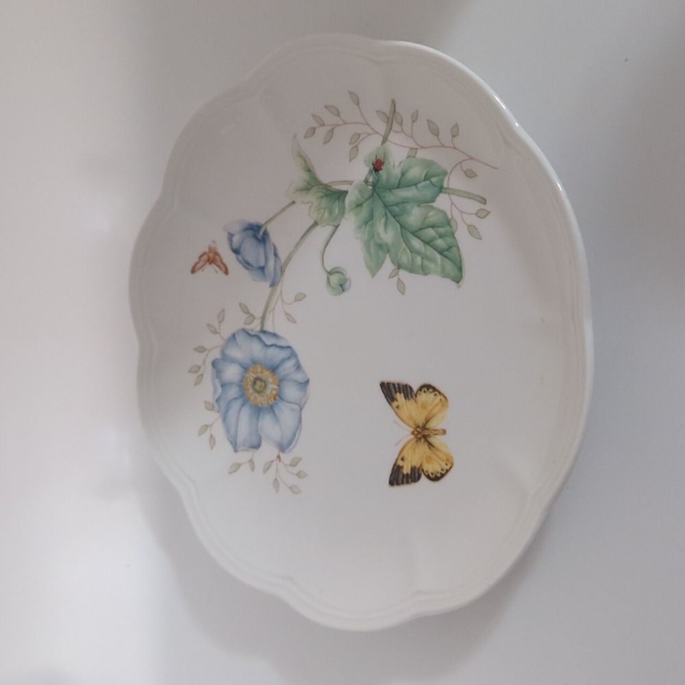 Lenox Butterfly Meadow Monarch 9 in plate.